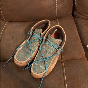 Women’s Twisted X Tan and teal Patterned Driving Moccasins